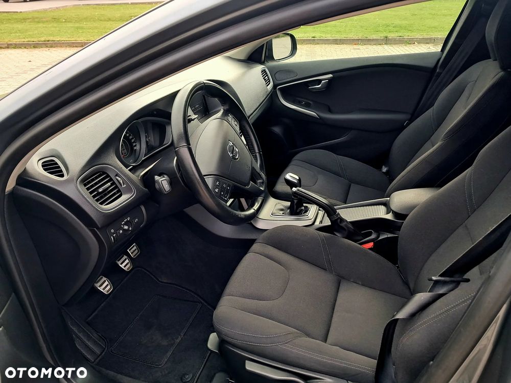 Volvo V40 - 13