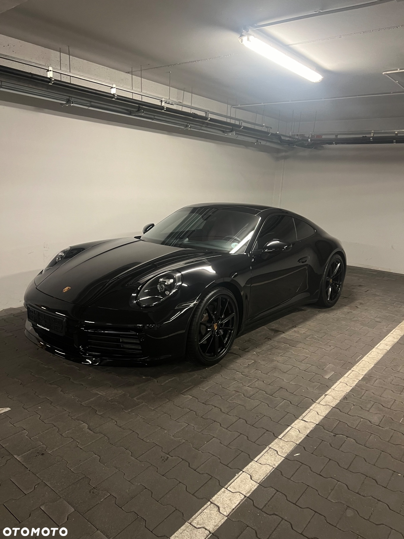 Porsche 911 Carrera - 11