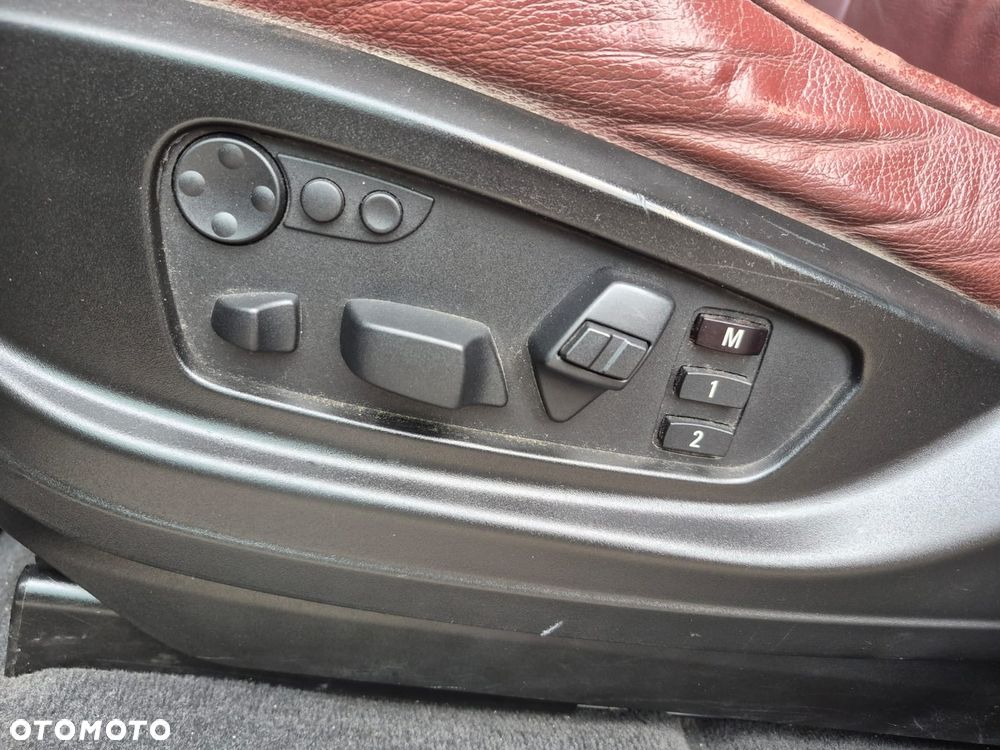 BMW X5 xDrive35d - 10