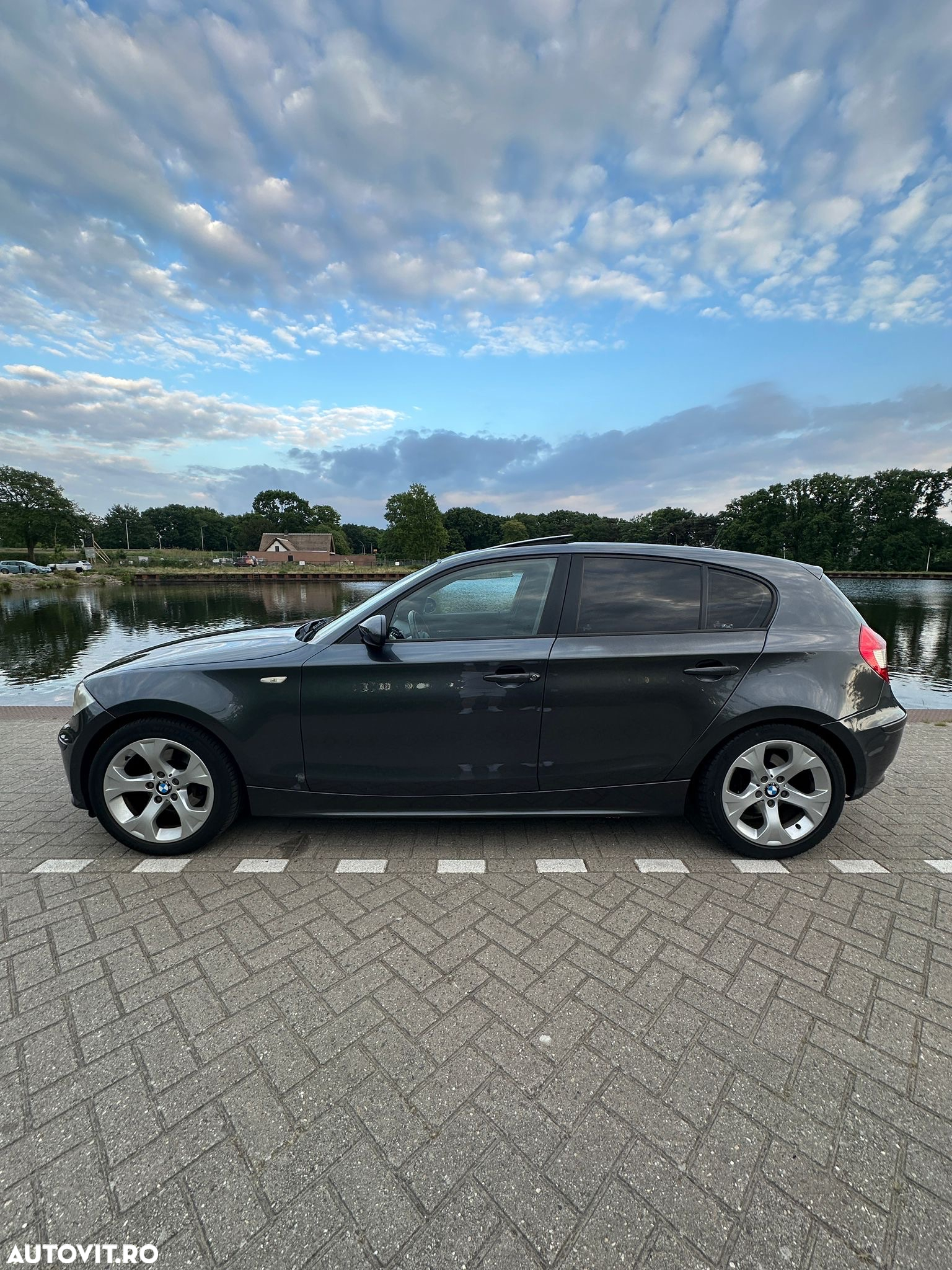 BMW Seria 1 120i Aut. - 2