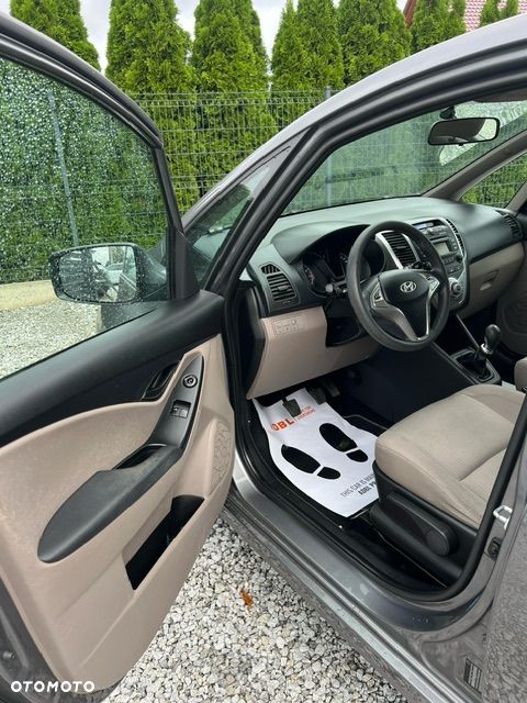 Hyundai ix20 - 12