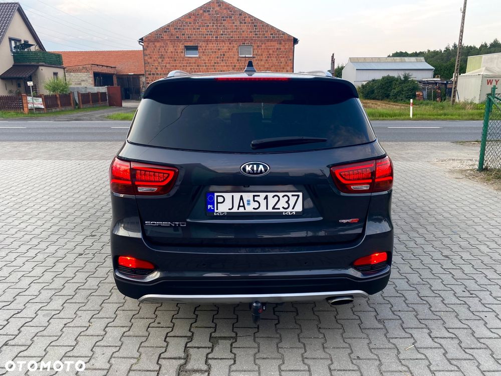 Kia Sorento - 37