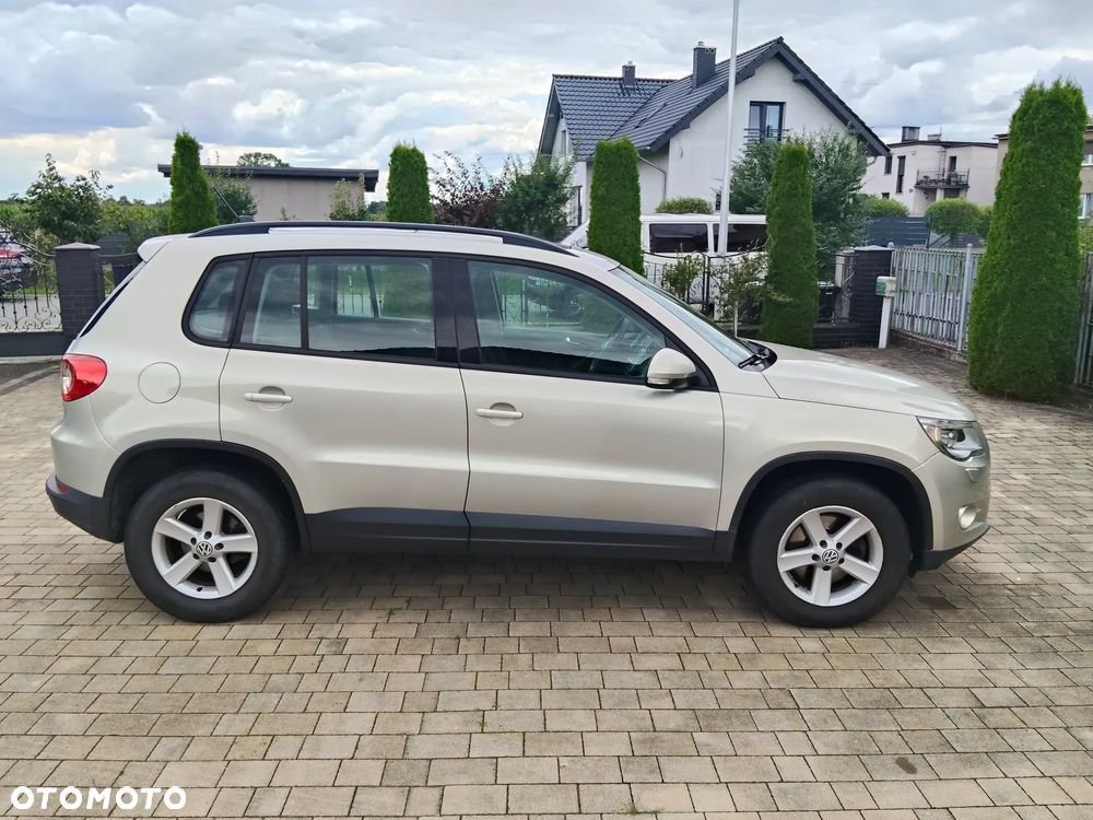 Volkswagen Tiguan - 12