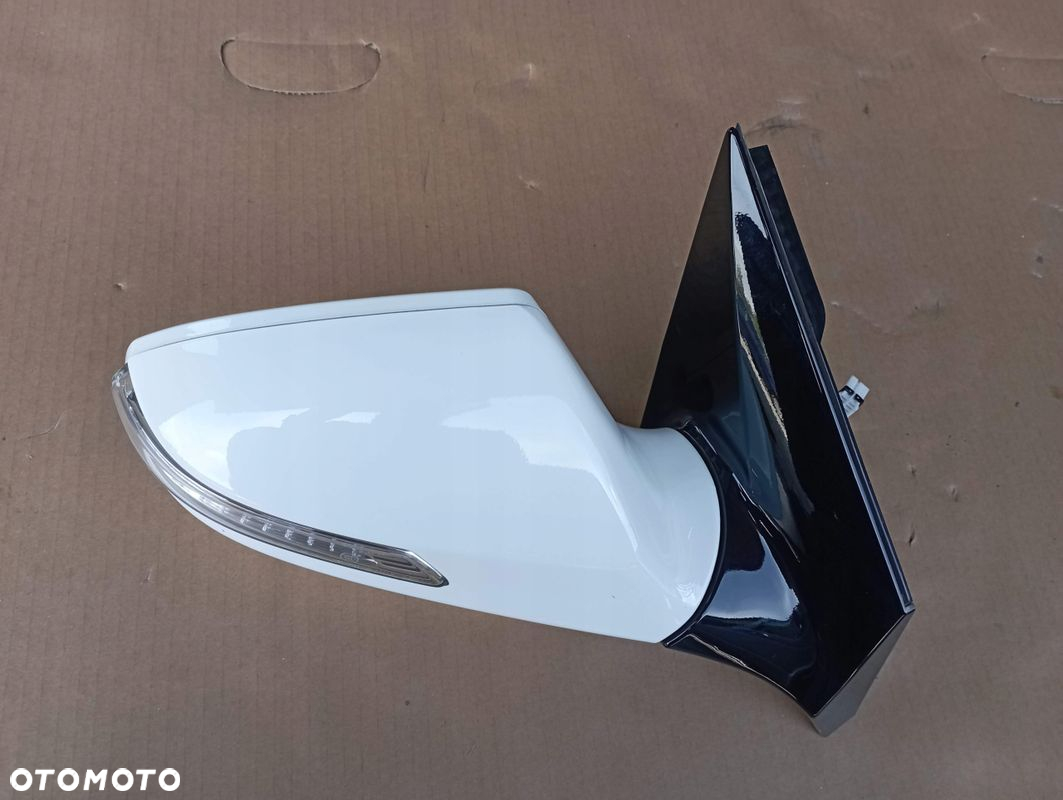 HYUNDAI I40 LIFT LUSTERKO PRAWE 8 PIN EUROPA - 2