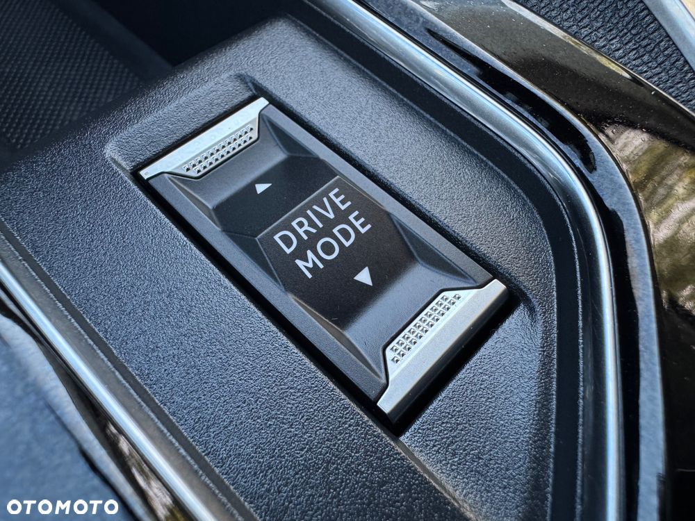 Peugeot 3008 BlueHDi 130 Stop & Start EAT8 GT Pack - 35