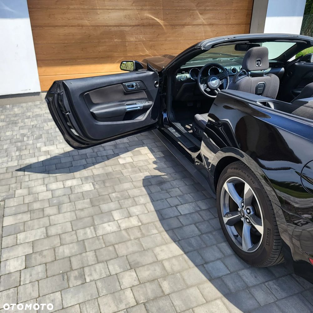 Ford Mustang 3.7 V6 - 6