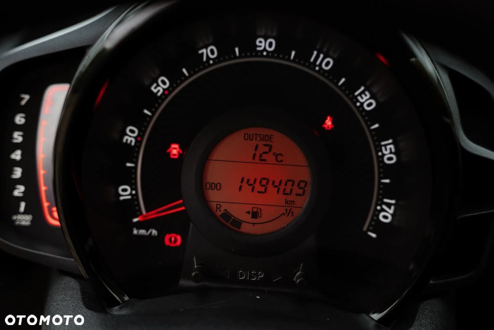 Toyota Aygo x-play club - 9