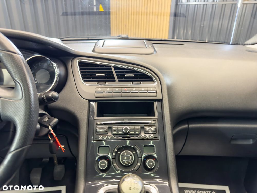 Peugeot 5008 2.0 HDi Family 7os - 19