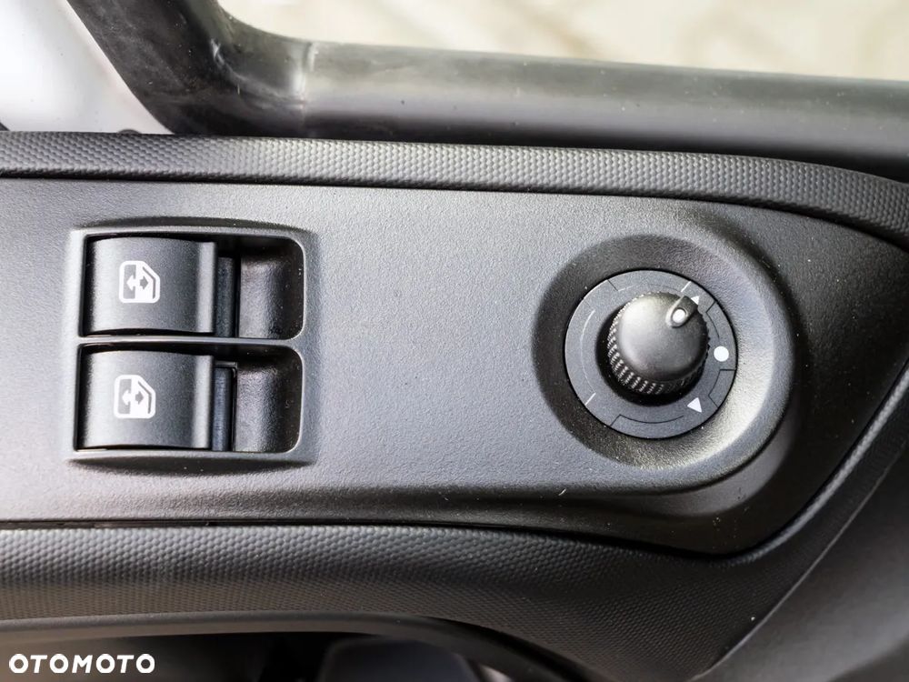 Iveco Daily 35S18HV 3.0 L4H3 - 6