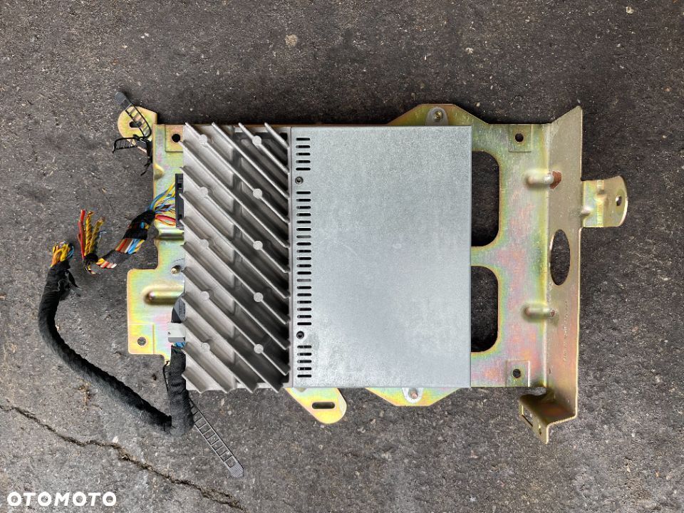 Wzmacniacz HIFI Bmw e39 sprawny - 1