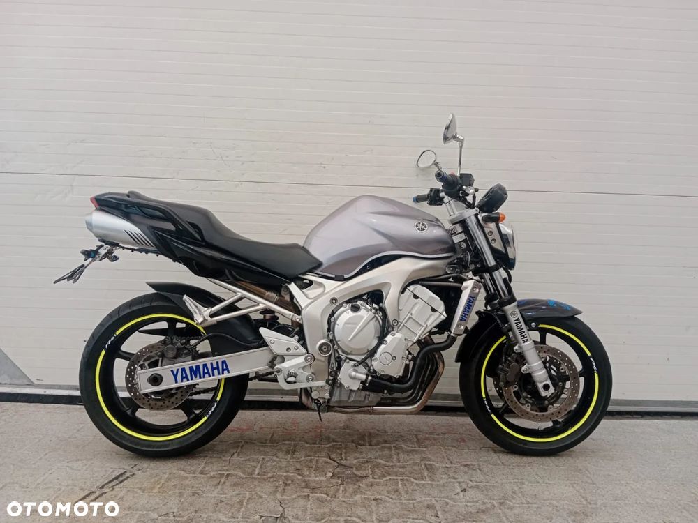 Yamaha FZ - 3