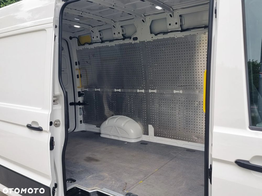 Volkswagen Crafter - 19