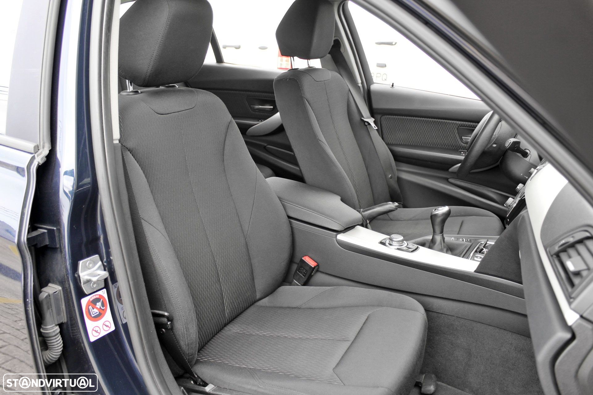 BMW 318 d Touring - 15