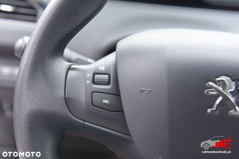Peugeot 208 - 29