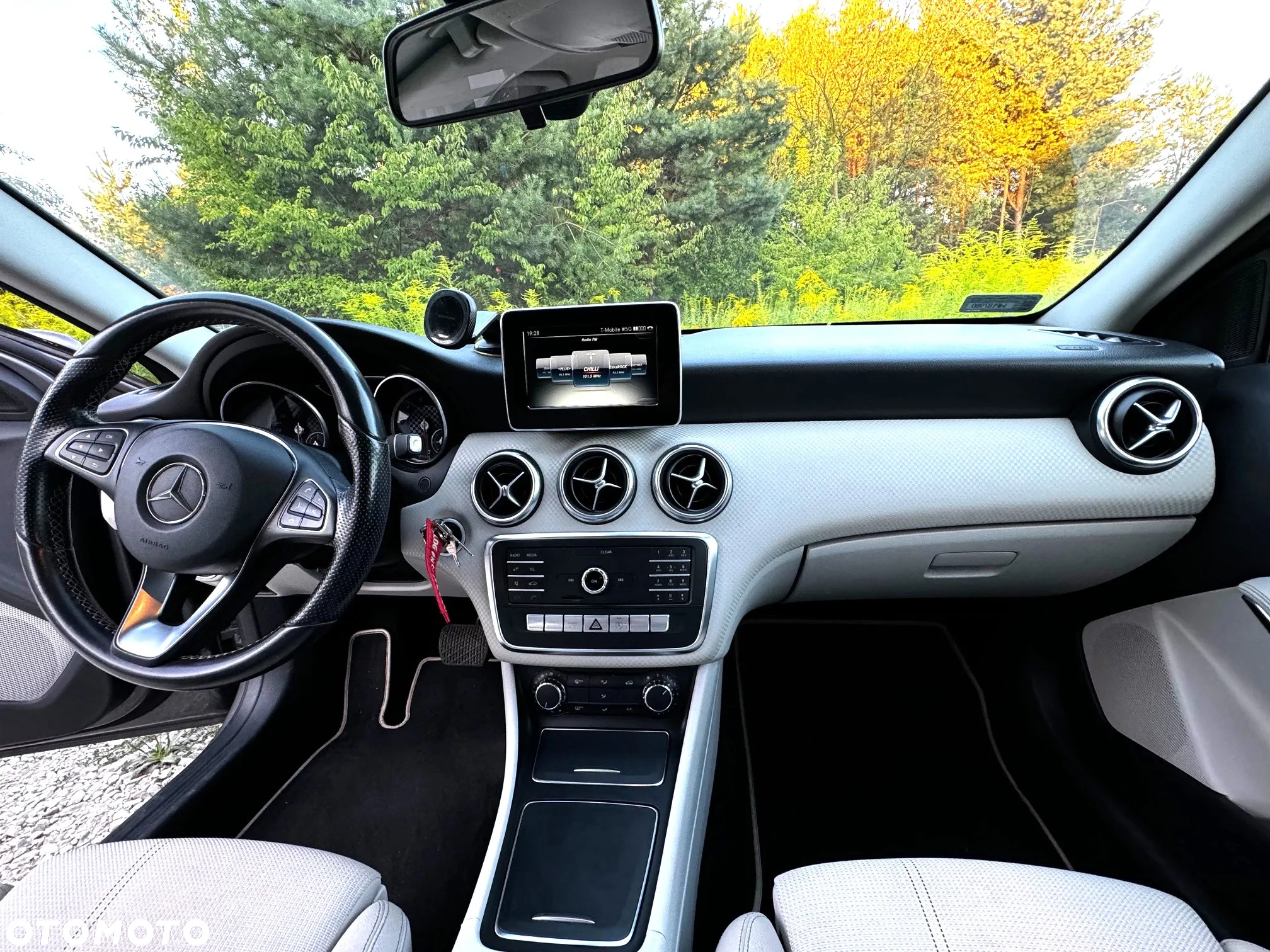Mercedes-Benz Klasa A 180 7G-DCT - 4