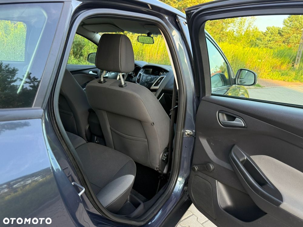 Ford Focus 1.6 Trend - 8