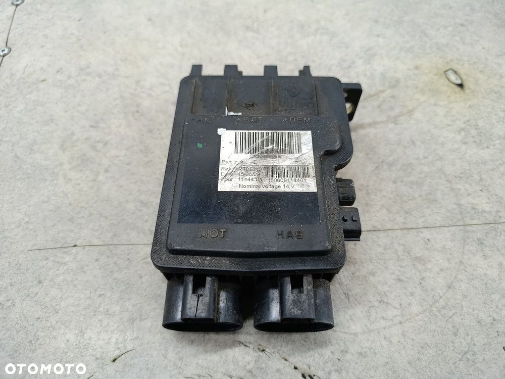 SKRZYNKA BEZPIECZNIKÓW RENAULT LAGUNA III PRT01500 VALEO 2.0 DCI - 5