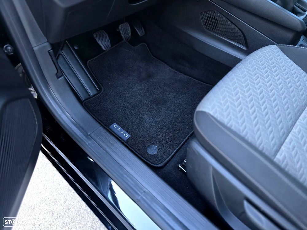 Renault Clio 1.0 TCe Techno - 22