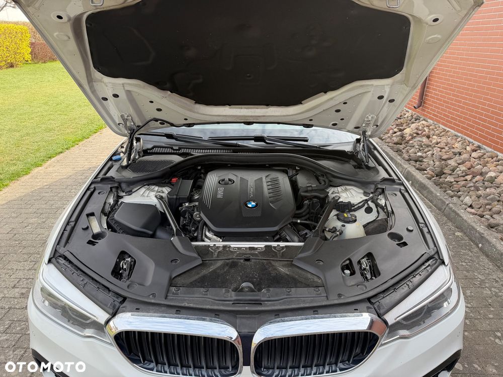 BMW Seria 5 540d xDrive M Sport sport - 29