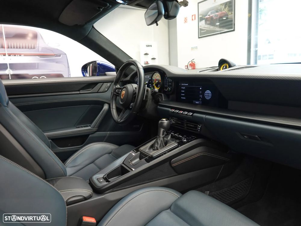 Porsche 911 (992) GT3 Touring Package PDK - 33