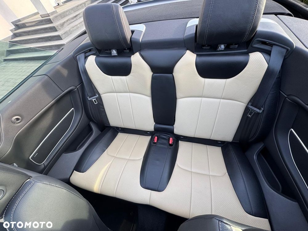 Land Rover Range Rover Evoque - 14