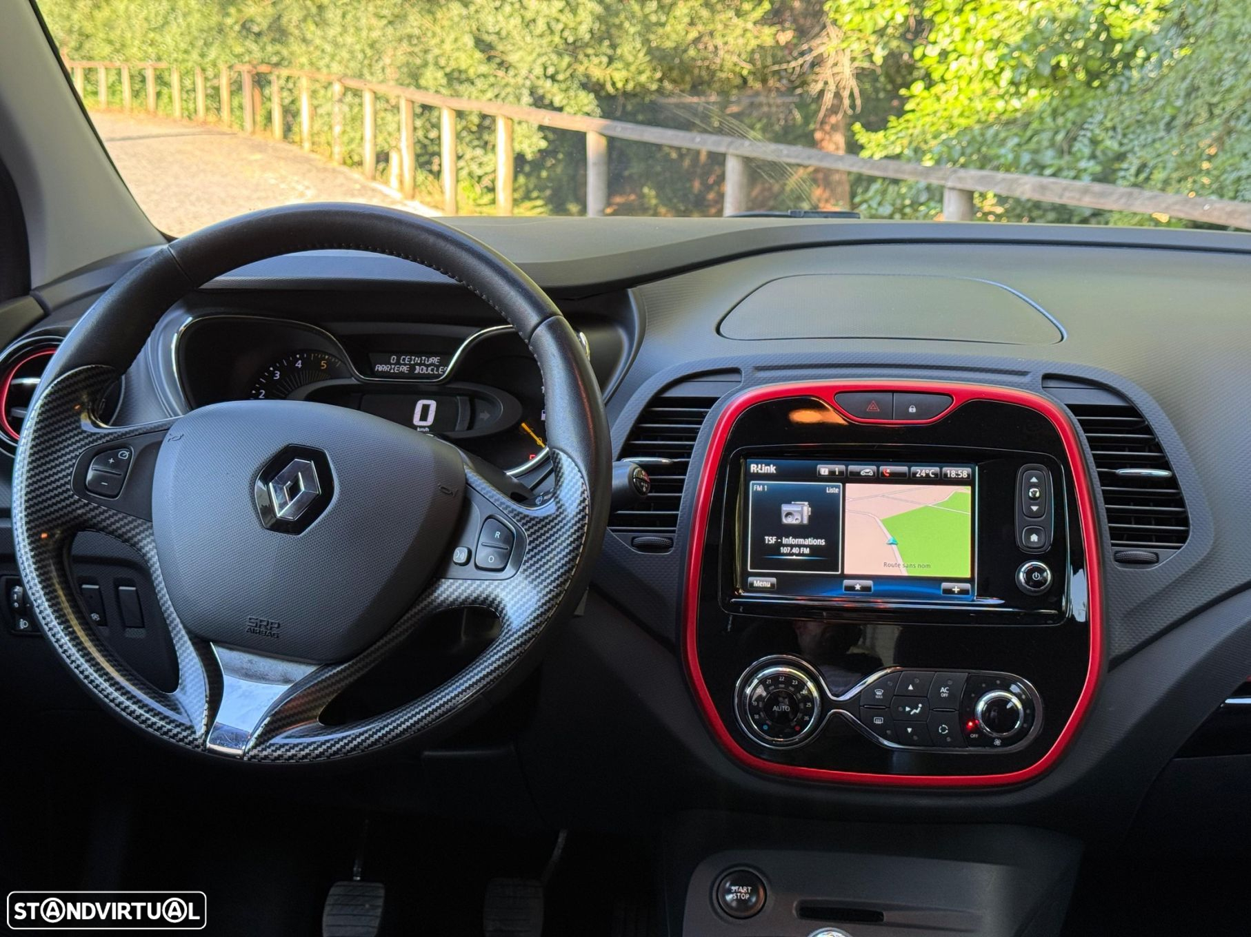 Renault Captur 1.5 dCi Helly Hansen - 16