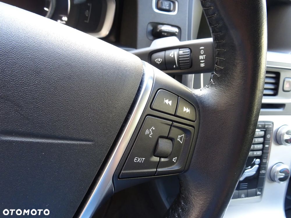 Volvo V60 D2 Drive-E Momentum - 15