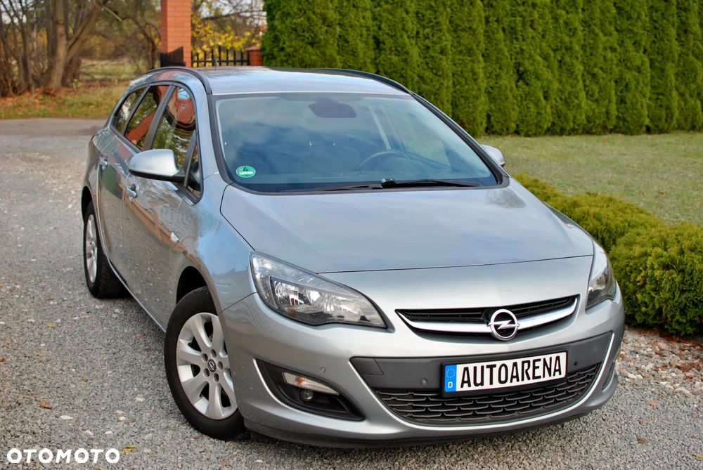 Opel Astra IV 1.4 T Cosmo S&S EU6 - 2
