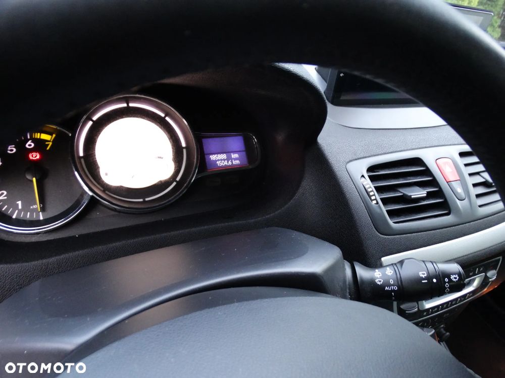 Renault Megane TCe 180 Dynamique - 11