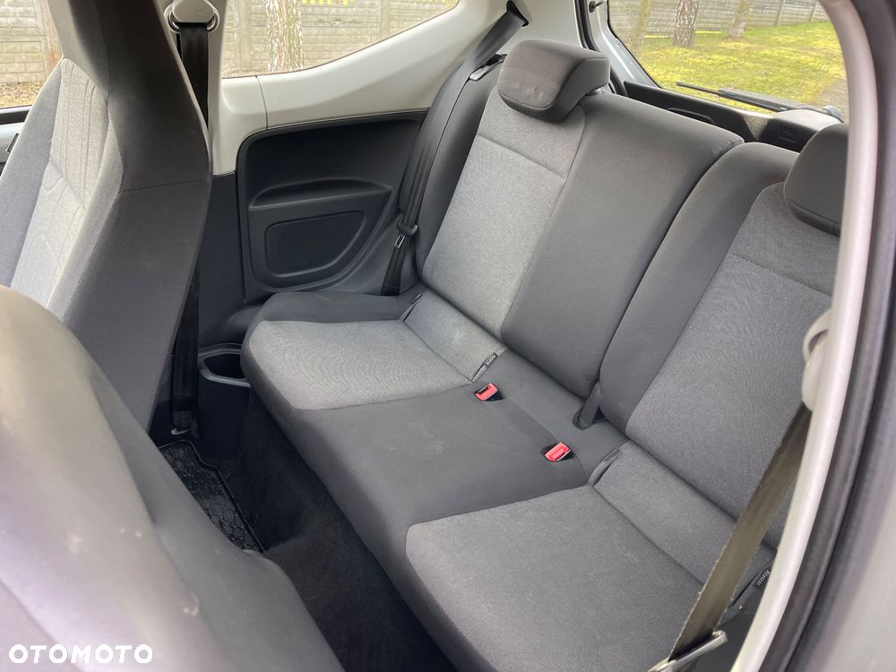 Volkswagen up! Eco (BlueMotion Technology) move - 10