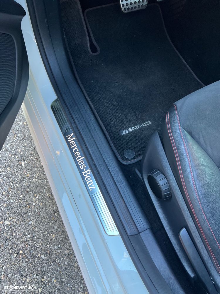 Mercedes-Benz CLA 200 - 12