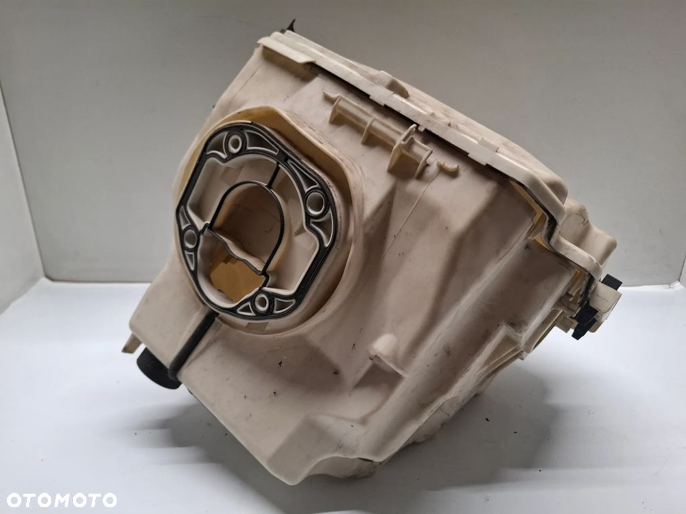 SKRZYNKA BEZPIECZNIKÓW OBUDOWA BMW E90 E91 SLASK WYSYLKA - 1