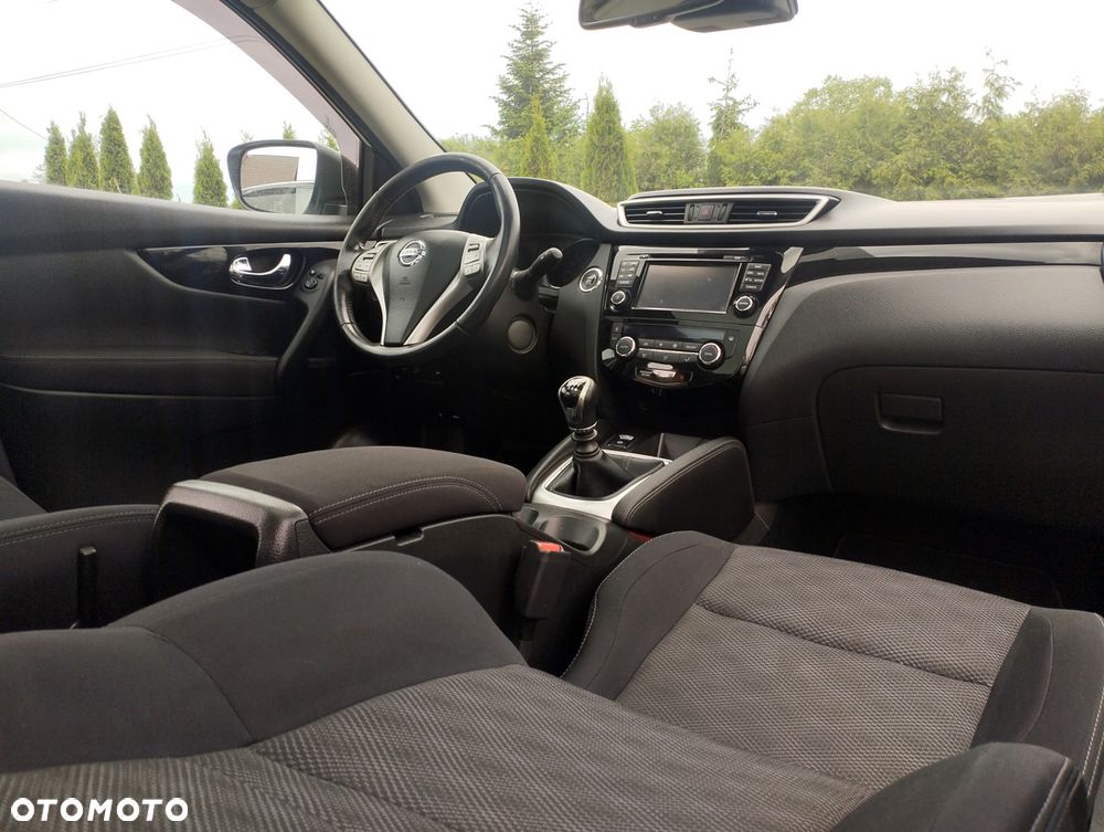 Nissan Qashqai 1.6 DIG-T N-Connecta - 8