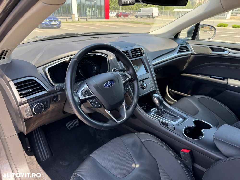 Ford Mondeo 2.0 TDCi Powershift Titanium - 24