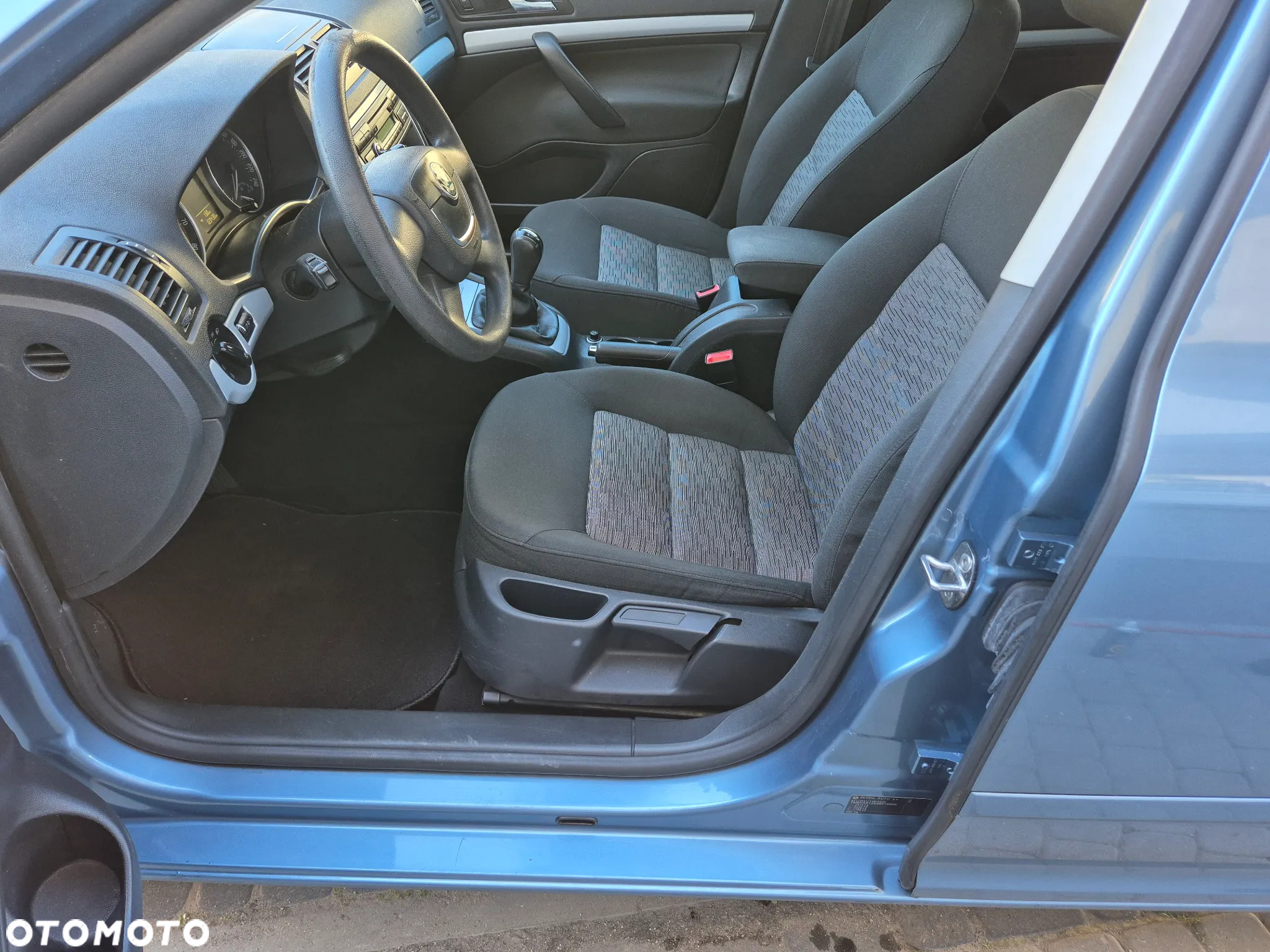 Skoda Octavia 1.6 - 13