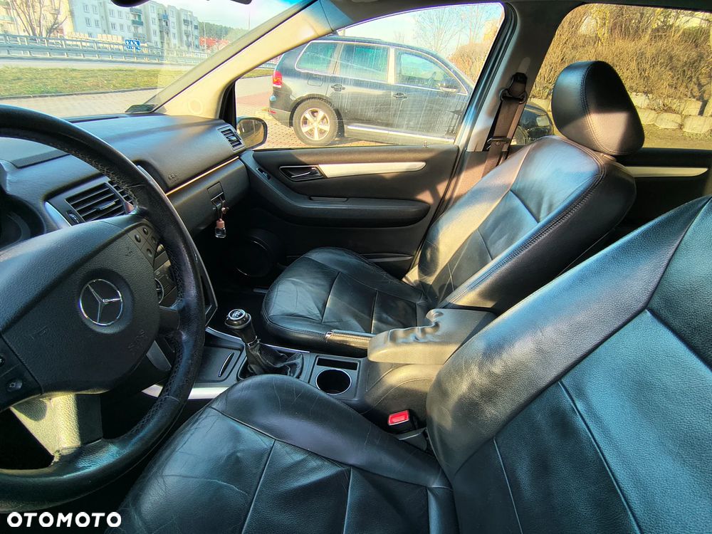 Mercedes-Benz Klasa B 200 CDI Special Edition - 12