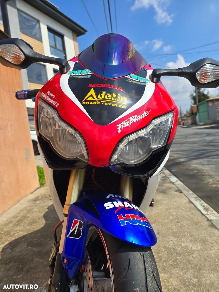 Honda CBR1000RR-R Fireblade - 3