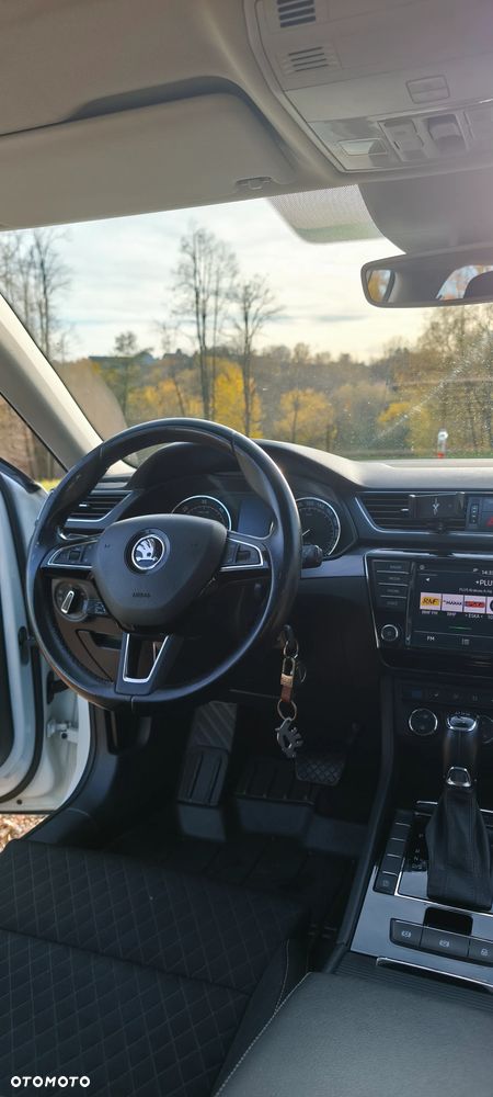 Skoda Superb 2.0 TDI Style DSG - 17