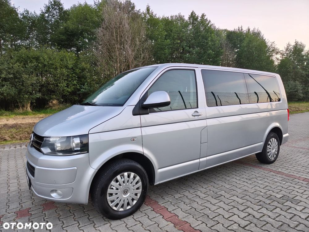 Volkswagen Caravelle - 1