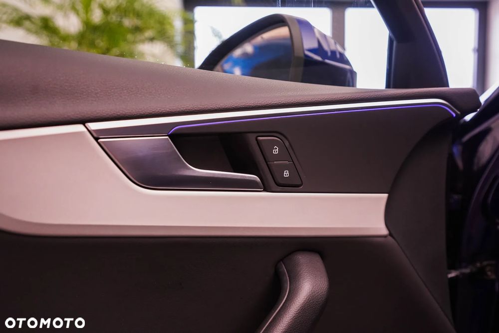 Audi A4 Limousine - 29