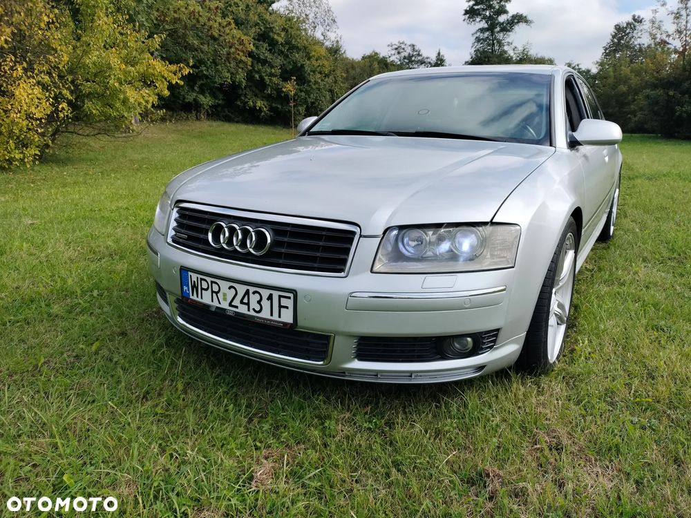 Audi A8 4.2 Quattro - 2