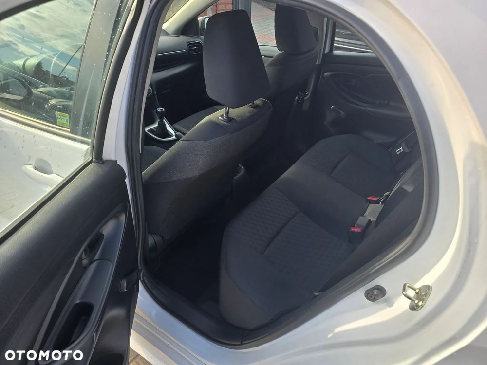 Toyota Yaris - 9