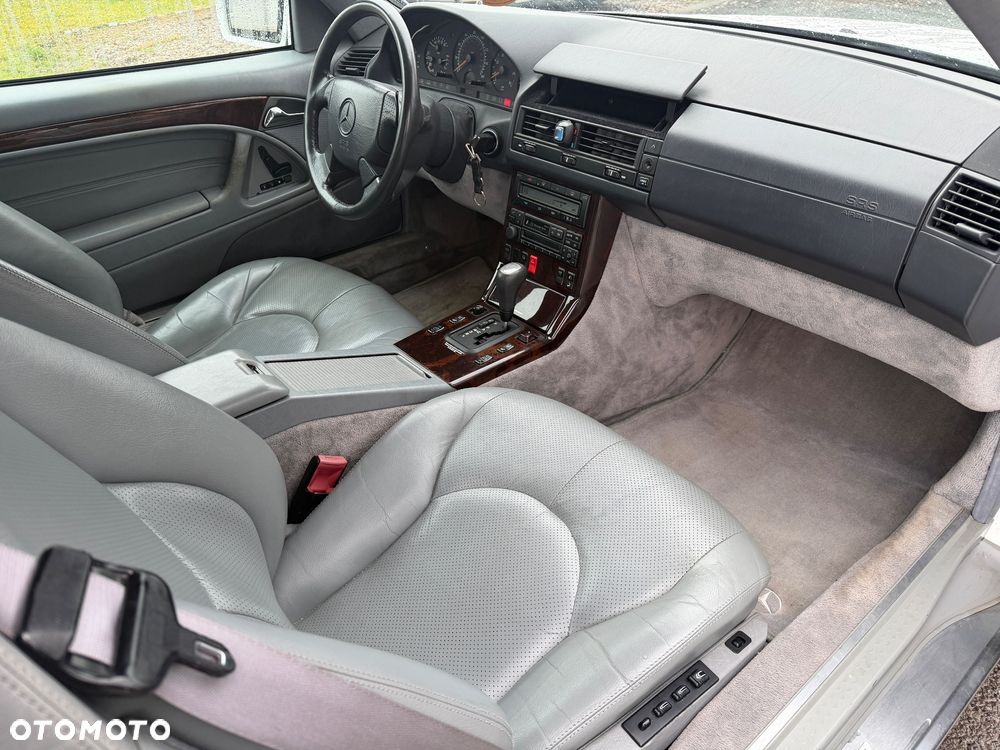 Mercedes-Benz SL - 12