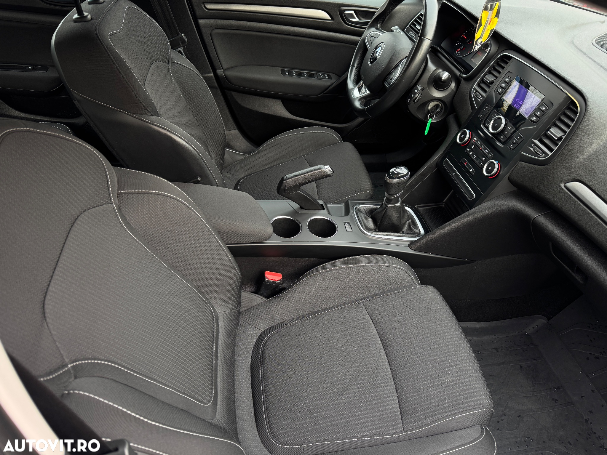 Renault Megane Blue dCi 116 Zen - 7