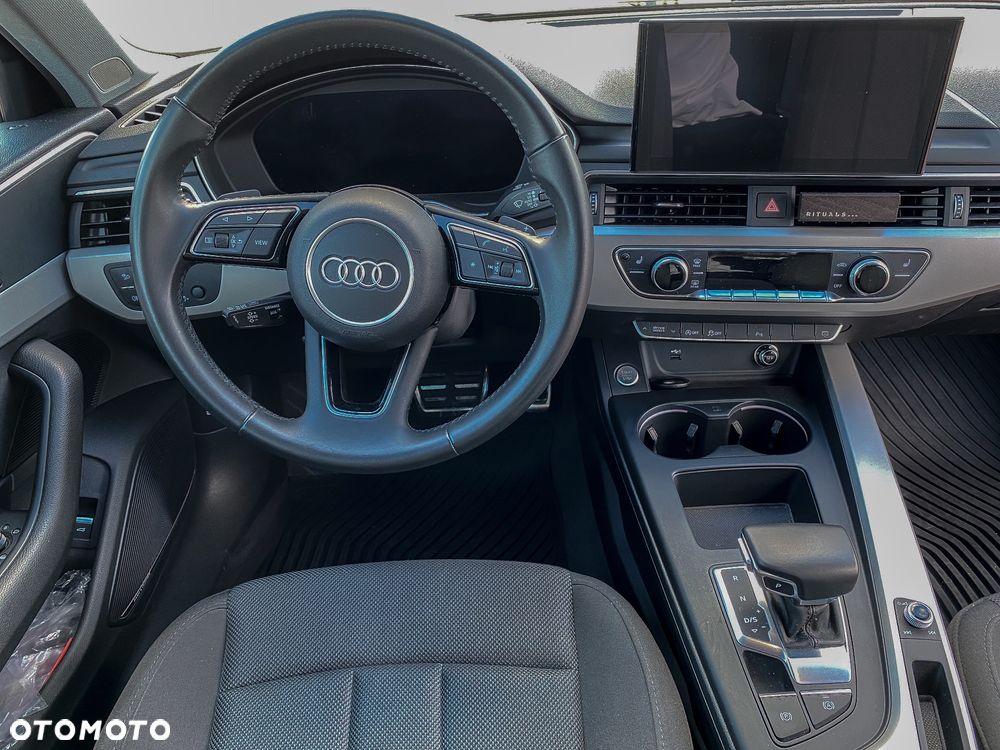 Audi A4 Limousine - 9