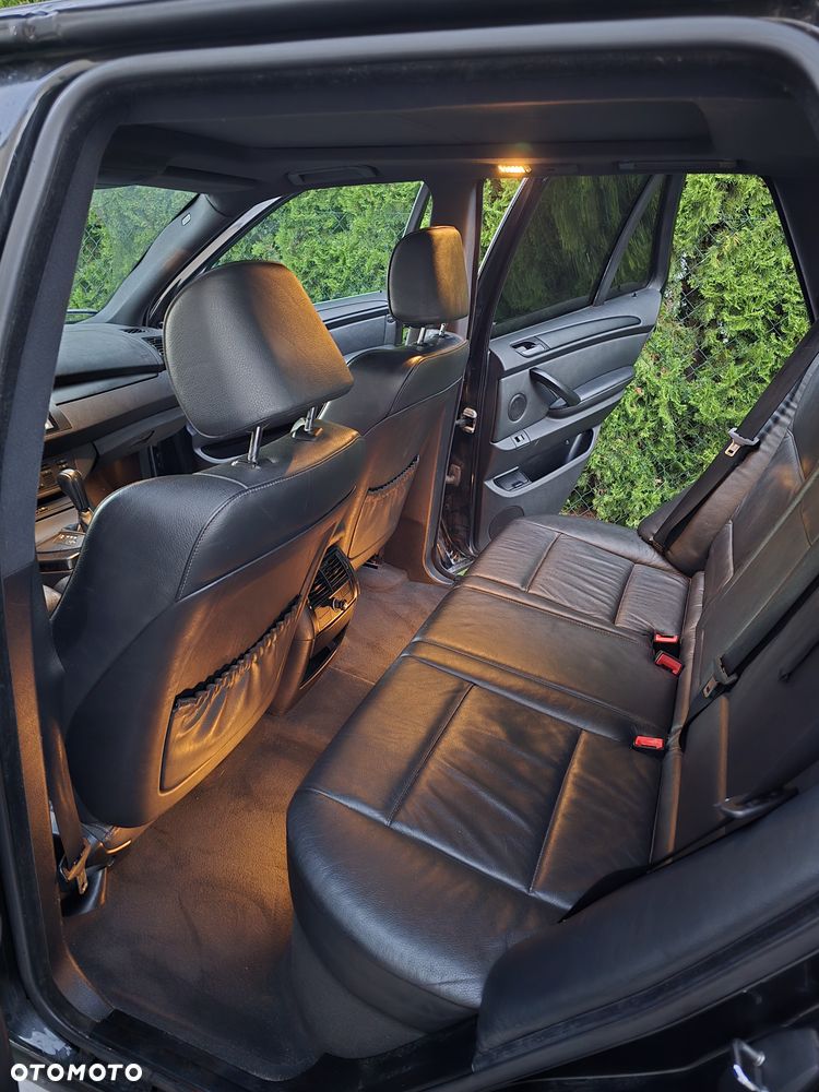 BMW X5 4.4i - 19