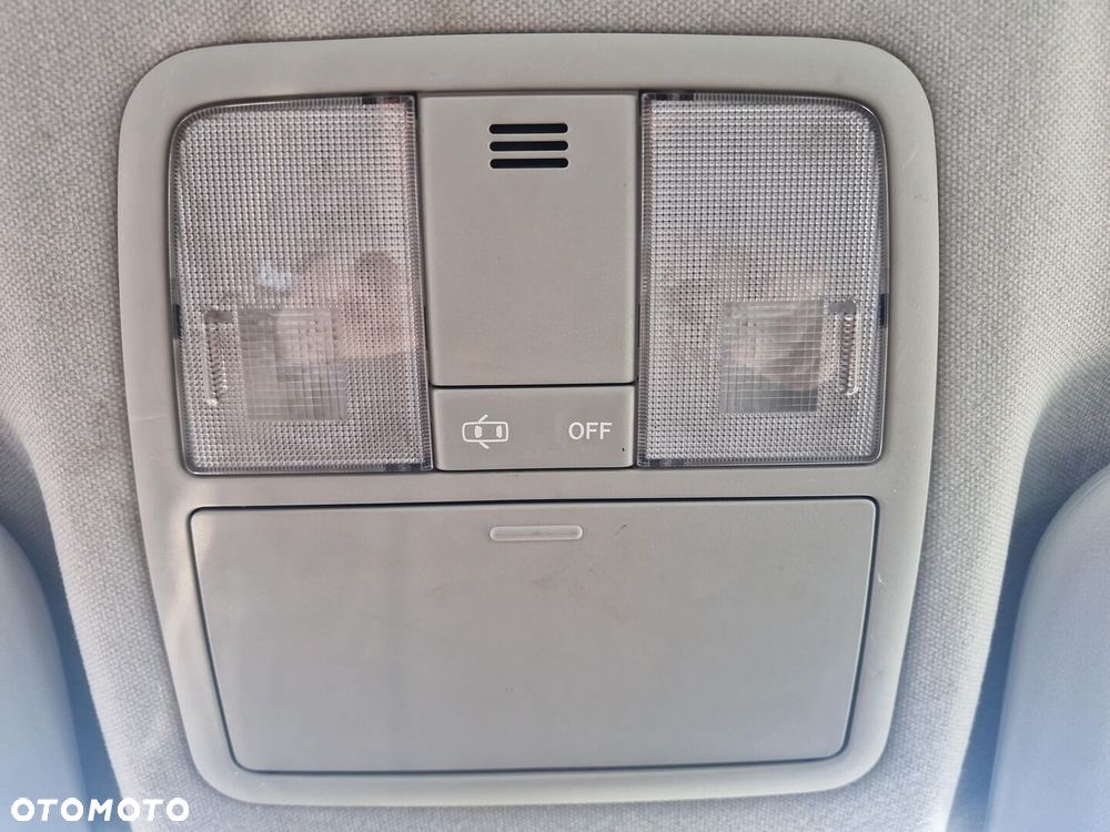 Toyota Auris 1.4 D-4D Active - 26