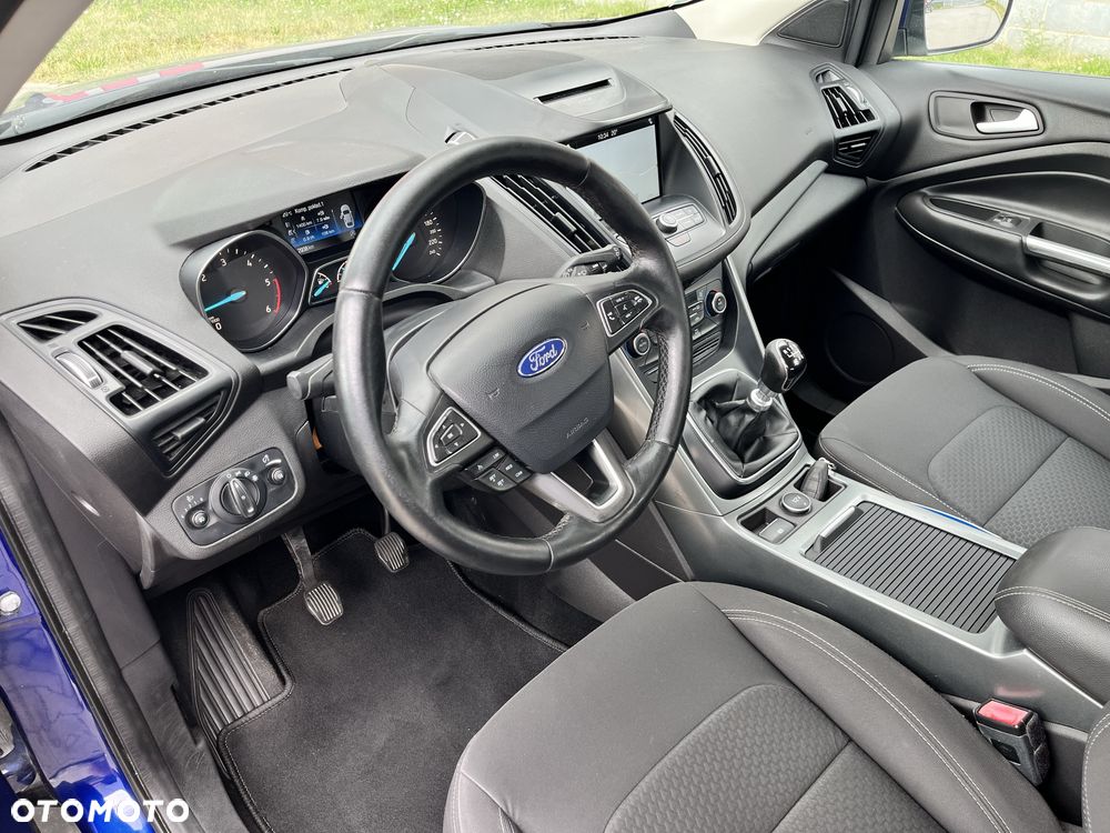 Ford Kuga - 8