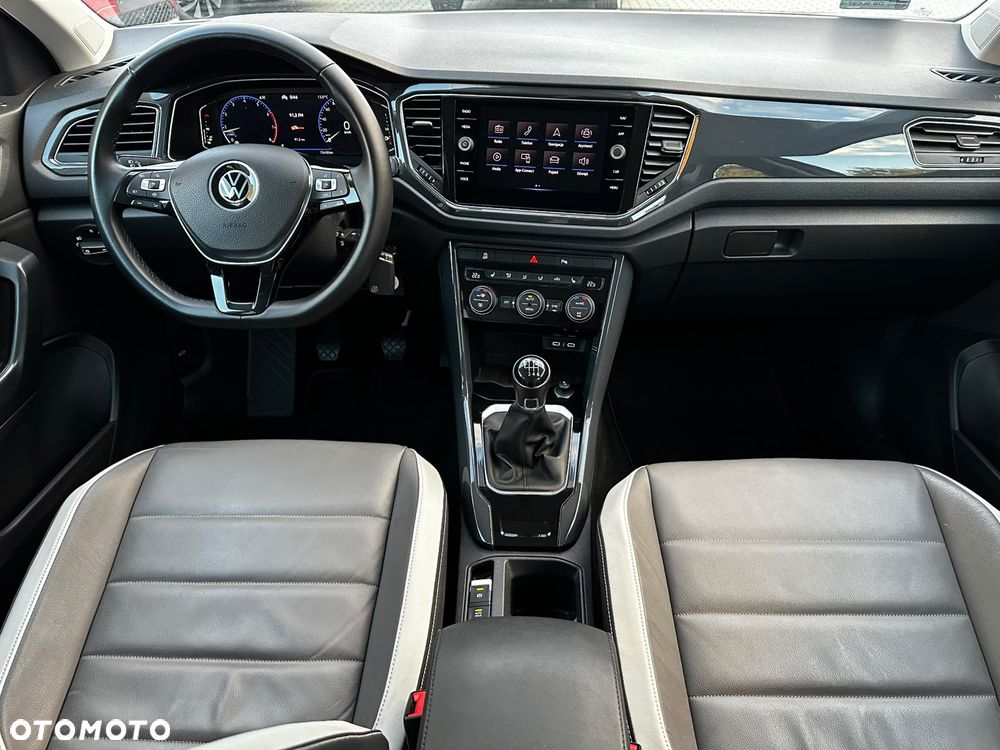 Volkswagen T-Roc 1.5 TSI ACT Premium - 16