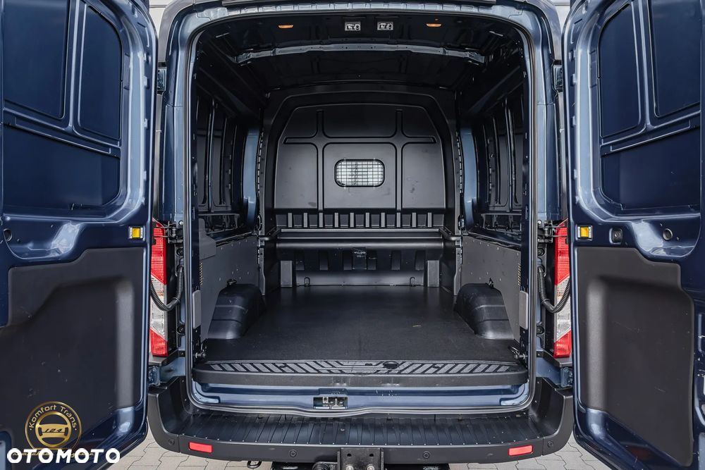 Ford Transit - 38